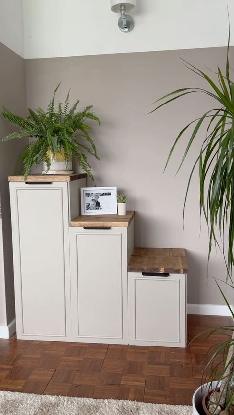 DIY Mum - Kayleigh Sherbourne | IKEA TROFAST HACK got no playroom to hideaway all those toys? Check out this TROFAST hack that gives you back your living room when the... | Instagram Ikea Trofast Desk Diy, Trofast Hack Living Room, Trofast Bin Hack, Ikea Trofast Diy, Trofast Diy, Ikea Trofast Hack, Upcycle Hacks, Trofast Ikea, Kallax Hack