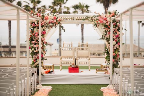 16 The Waterfront Beach Resort Orange County Indian Wedding Photography Outdoor Mandap, Choora Ceremony, Shaadi Decor, Reception Couple, Outdoor Wedding Backdrops, Lawn Wedding, Wedding Catering Ideas, Beach Resort Wedding, Mandap Design