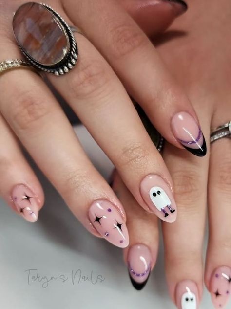 ghost nails: dots and sparkles Sparkle Ghost Nails, Chrome Ghost Nails, Ghost Nail Art, Nails Dots, Ghost Nails, Ghost Silhouette, 2024 Nails, Fingernail Designs, Moon Nails