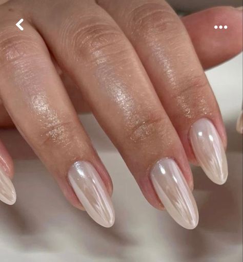 Perl Nail Designs, Irradecent Nails White, Clear Pearl Nails, Pale White Nails, Pearlescent Nails Acrylic, White Pearl Nails Design, Pear Nails, Unique Bridal Nails, Marriage Nails