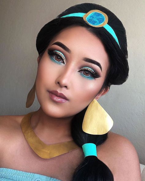 Jasmine Aladdin Makeup, Jasmine Eye Makeup, Stitch Make Up Halloween Makeup, Jasmine Makeup Princess, Jasmine Diy Costume, Jasmin Makeup, Disney Makeup Looks, Yasmin Disney, Aladdin Makeup