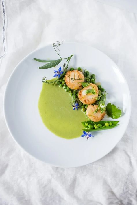 Seared Scallops with Spring Peas, Tarragon and Truffle Oil | Feasting At Home Refreshing Spring Recipes, Feasting At Home, Healthy Spring Recipes, Spring Produce, Spring Pasta, Spring Veggies, Spring Peas, Elegant Food, Seared Scallops