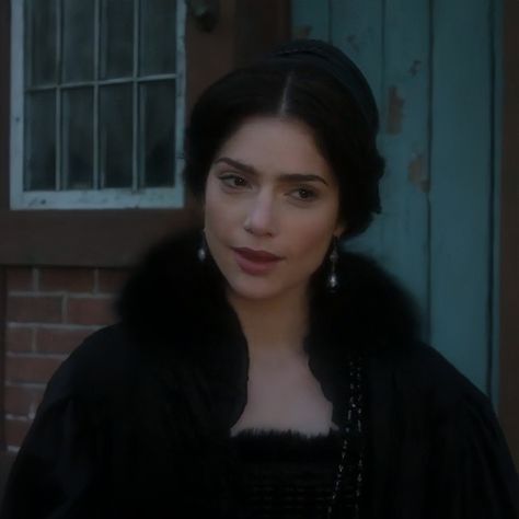 Mary Sibley Salem, Janet Montgomery Salem, Medieval Face Claims Female, Dark Purple Eyes, The Weeping Woman, Corlys Velaryon, Mary Sibley, Half Elf Bard, House Arryn