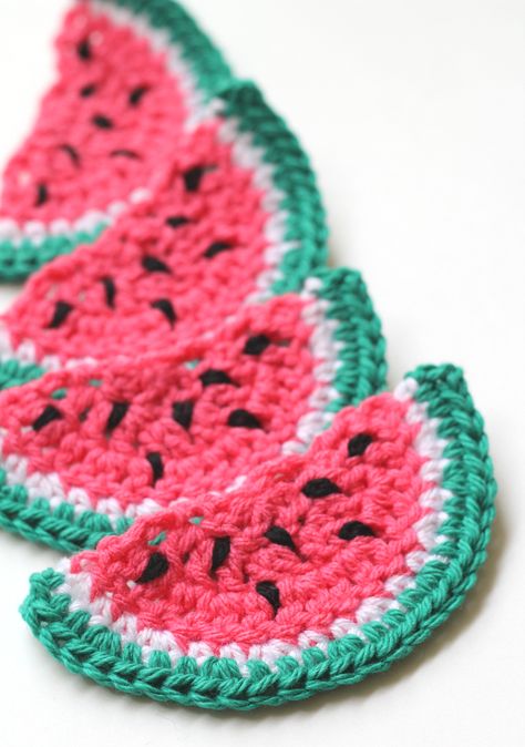 Crochet Watermelon Bunting — One Social Girl Crochet Watermelon, Hair Feathers, Crochet Bunting, Crochet Garland, Mason Jar Crafts Diy, Crochet Food, Crochet Applique, Applique Patterns, Diy Hair Accessories