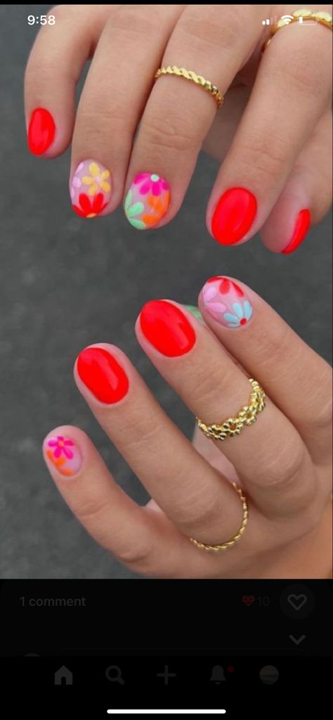 Hawaii Inspired Nails Short, Diy Easy Nail Designs, Fun Summer Nails Design 2024, Nails For Mexico Vacation, Short Beach Nails, Cruise Nails Caribbean, Short Summer Nail Ideas, Bali Nails, Teacher Nails