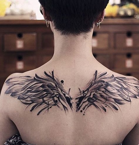 CafeMom.com : Your back is a smooth canvas for new body art. : 15 wing tattoos that will make your heart flutter Angel Wing Full Back Tattoo, Black Wings Tattoo On Back, Wings Tattoo Back, Wing Tattoo On Shoulder, Wings Back Tattoo, Wings Tattoo Design, Wing Tattoos On Back, Alas Tattoo, Wing Tattoo Men