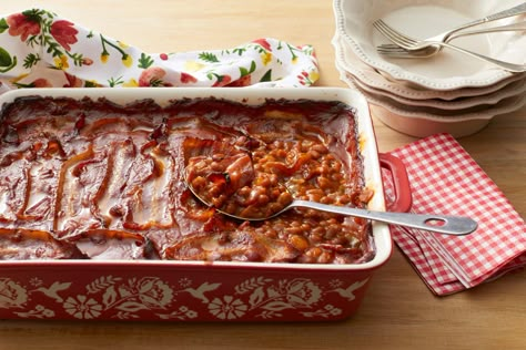 The Best Baked Beans Everthepioneerwoman Pioneer Woman Baked Beans, Baked Beans From Scratch, Recipe With Ground Beef, Best Baked Beans, Baked Beans Recipe, Baked Bean Recipes, Food Handling, Pioneer Woman Recipes, Beans Recipe