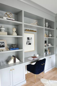 His And Hers Office, Office Built Ins, Feminine Home Offices, Built In Bookcase, Built In Desk, Home Office Space, Office Walls, Office Inspiration, Home Office Design