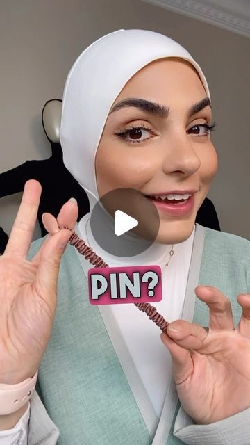 RUUQ - Hijab Bodysuits on Instagram: "Love the fact that the hijab stays in place without having to pin it to my cap. Pure genius! 🤩

Thank you for this brilliant innovation sis @hakeemahcmb !

#doublepinit #hijab #hijabtutorial #hijabhack

Would you rock this style?" How To Use Hijab Pins, Under Hijab Hairstyles, Hijab Rock Style, Hijab Without Cap, Hijab Without Pins, Hijab With Cap, Easy Hijab Style, How To Wear Hijab, Side Of Face