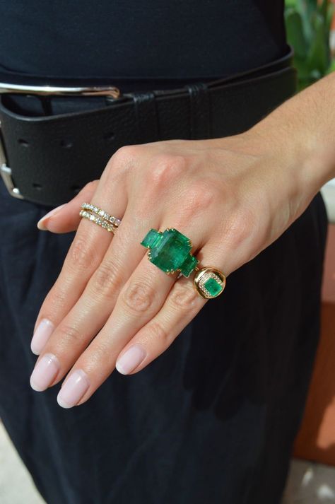 Jade Diamond Rings, Lab Emerald Ring, Elegant Ring Stack, Emerald Ring Designs, Emerald Ring Design, Emerald Jewellery, Colombian Emerald Ring, Columbian Emeralds, The Bling Ring