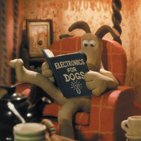 Gromit! Wallace And Gromit Characters, Nick Park, Wallace And Gromit, Short Bread, Aardman Animations, Animation Stop Motion, Shaun The Sheep, Apple Watch Wallpaper, Artist Portfolio