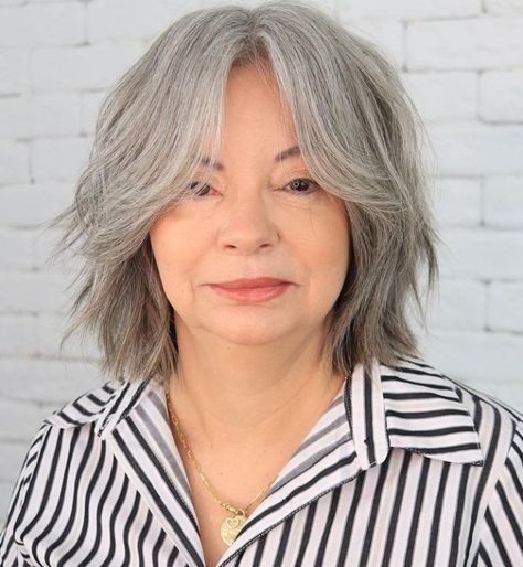 Choppy Layered Bob, Wash And Wear Haircuts, 60 Year Old Hairstyles, Gray Bob, White Blonde Highlights, Brown Pixie Cut, Gray Hair Styles, Crop Haircut, Short Wavy Bob