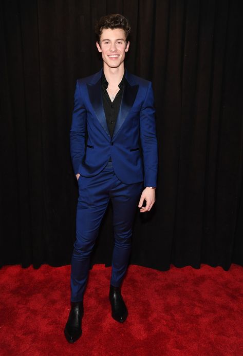 Shawn Mendes Calvin Klein, Daryl Sabara, Calvin Klein Campaign, 2019 Red Carpet, Shawn Mendes Tour, Shawn Mendes Quotes, Shawn Mendes Lyrics, Evan Ross, Dark Blue Suit