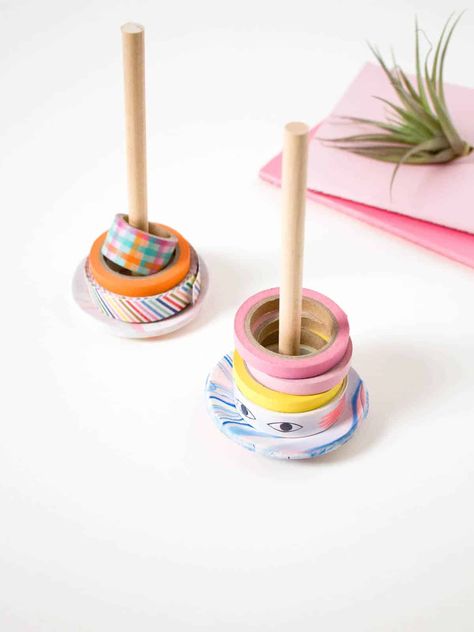 Office Diy Ideas, Washi Tape Holder, Home Office Diy, Desk Clutter, Diy Washi Tape, Office Diy, Diy Fimo, Washi Tape Diy, Floral Doodle