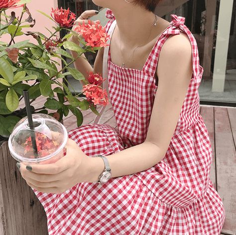 Plaid Outfit Aesthetic, Plaid Dress Outfit Summer, Red Plaid Dress Outfit, Checkered Dress Outfit, Red Plaid Outfit, Plaid Dress Outfit, Red Checkered Dress, Thrift List, Red Gingham Dress