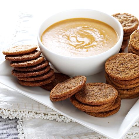 Cookies With Pumpkin, Pumpkin Dip Recipe, Pumpkin Dip, Make Ahead Appetizers, Pumpkin Spice Cookies, Vegetarian Cake, Spice Cookies, Cookie Party, Holiday Cookie