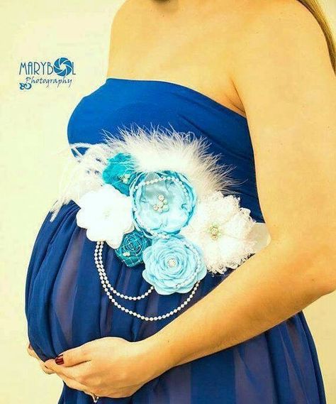 Blue maternity sash Maternity Sash Diy, Pregnant With Boy, Baby Shower Sash, Maternity Belt, Baby Shower Corsage, Maternity Sash, Baby Couture, Its A Boy, Pregnancy Photo