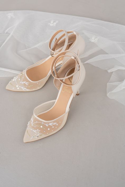 "Bridal shoes 'Flo 8' from the \"Touch of Spring\" collection are handcrafted from soft Italian milky leather with handmade embroidery on soft mesh and have 8 cm/3.15 inches high heels. You can see the first leaves that appear and grow so fast that you can practically see them moving in FLO sandals. In addition, they are decorated with beads and sequins. These wedding shoes are very comfortable and make a breathtaking bridal image. Choose the color and size you need and experience the comfort an Heel Ideas, Fairy Heels, Women Casual Wear, Boho Wedding Shoes, Wedding Shoes Vintage, Embroidered Heels, Wedding Aesthetics, Embroidery Wedding, Pointy Heels