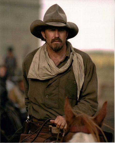 Kevin Costner as Charlie Waite in "Open Range". Western Hero, Cowboy Pictures, Open Range, Western Film, Tv Westerns, Tom Selleck, Western Movie, Cowboys And Indians, Cowboy Up