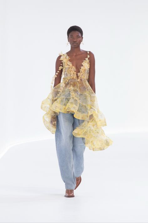 Spring 24 PFW Dress Spring 2024, Zimmerman 2024 Spring Summer, Zimmerman Spring 2024, Zimmerman 2024, Silk Top Outfit, Spring Summer Runway, Runway 2024, Summer Runway, Maternity Style