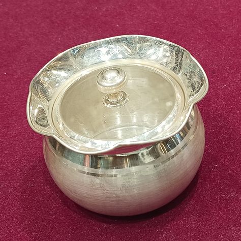 Excited to share the latest addition to my #etsy shop: Mother’s Day Pure Silver Food Box new design box solid silver sop elaichi box- 92.5 Bis Hallmarked https://etsy.me/3CAVm5n #silver #1stbirthday #christmas #silverutensils #etsygifts #babygifts #silverplate #silver Indian Candy, Unique Flatware, Silver Food, Cardamom Pods, Mouth Freshener, Palate Cleanser, Design Box, Silver Items, Food Box