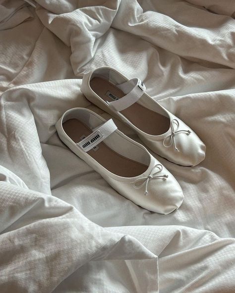 Whispers Background, White Ballerina Shoes, Dress Trick, Designer Wishlist, Aesthetic Whispers, Miu Miu Flats, Golden Jewelry, White Swan, Shoe Inspo