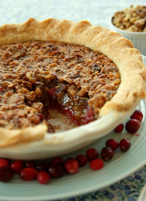 Walnut Cranberry Pie~ Delicious for Holiday Feasts Cranberry Walnut Pie Recipe, Cranberry Pie Filling, Honey Crunch, Walnut Pie, Thanksgiving Desserts Table, Cranberry Pie, Cranberry Jam, Pumpkin Cranberry, Chocolate Pecan Pie