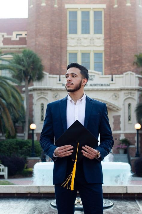 Graduation Pics For Guys, Men's College Graduation Photos, Grad Pic Poses For Boys, Fun Graduation Pictures Men, Graduation Picture Ideas For Men, Graduation Photoshoot For Men, Graduation Picture Ideas Boys, Cap And Gown Pictures For Guys, College Grad Photos Men