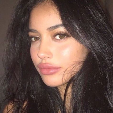 ️: @heartbreakmisha Aesthetic Makeup Looks, Wolfie Cindy, Lips Inspiration, Cindy Kimberly, Lip Injections, Makeup Blog, Lip Fillers, Aesthetic Makeup, Beautiful Skin