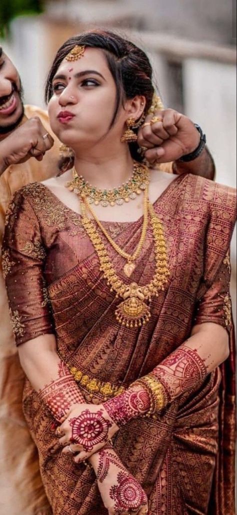 Dream Wedding Dresses Ball Gown Bling, Kerala Wedding Saree, Dream Wedding Dresses Ball Gown, South Indian Wedding Saree, South Indian Bride Saree, Indian Wedding Poses, Kerala Bride, Bridal Sarees South Indian, Indian Bridal Sarees