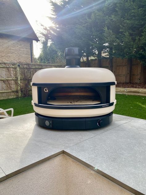 Isn't the Gozney Dome pizza oven gorgeous? This outdoor pizza oven features in the 1st finished client outdoor kitchen build of 2024!🥳 We can't wait to keep updated with this client's homemade pizza making journey 🔥 But, that's not all! This pizza oven can do more than just cook pizza recipes! Think baking, roasting, slow cooking, and more! 🥂 Visit our feed for more outdoor kitchen inspiration and outdoor living space ideas.✨ Have an outdoor kitchen design in mind? Contact us today! 📲 Gozney Dome, Outdoor Living Space Ideas, Luxury Outdoor Living, Living Space Ideas, Modular Outdoor Kitchens, Pizza Making, Outdoor Pizza Oven, Outdoor Pizza, Outdoor Kitchens