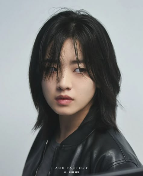 Lee Joo Young Hair, Lee Jooyoung, Kiana Lede, Lee Joo Young, Tomboy Hairstyles, Short Hair Tomboy, Hair Inspiration Long, Hair Inspiration Short, Hairstyles For Layered Hair