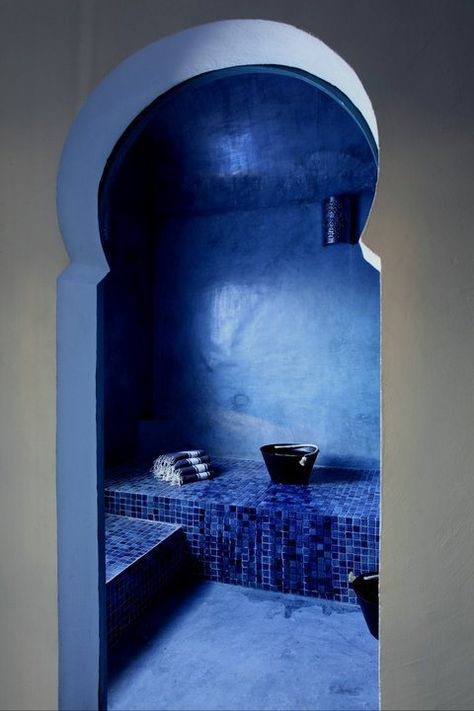 Blue Moroccan Bath, Moroccan Houses, Moroccan Bathroom, Yoga Studio Design, Moroccan Home Decor, Moroccan Homes, Moroccan Interiors, Tic Toc, Moroccan Tiles