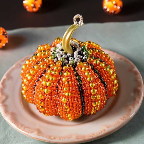 Beaded Pumpkin Idea Collection - Svetlana.Gallery Beaded Pumpkin, Pumpkin Idea, Beaded Objects, Beaded Christmas Decorations, Food Allergies Awareness, Teal Pumpkin, Holiday Beading, Pumpkin Stem, Pumpkin Projects