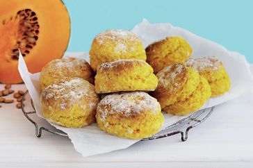 Pumpkin scones. Principle is good but the recipe is crap. Need to fiddle with it and re-post. American Biscuits, Mottled Skin, Fluffy Scones, Low Gi Recipes, Pumpkin Scones Recipe, Gi Recipes, Single Serve Cake, Family Food Ideas, Creamy Soups