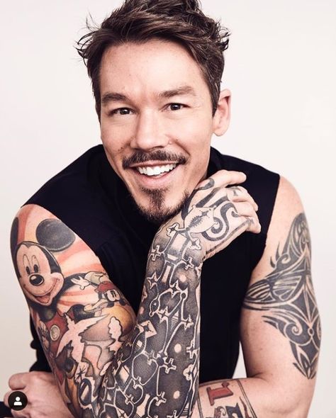 Stories and Meanings behind David Bromstad's Tattoos | David Bromstad's Tattoo Collection - Tattoo Me Now David Bromstad, David Tattoo, Best Neck Tattoos, Butterfly Hand Tattoo, Fitness Icon, Slim And Fit, Congested Skin, Face Tattoos, Face Tattoo