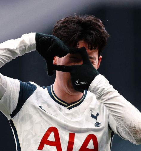 Heung Min Son Pfp, Son Heung Min Icons, Son Soccer Player, Good Morning People, Son Heungmin, Son Heung Min, Leonel Messi, One Punch Man Anime, Football Icon