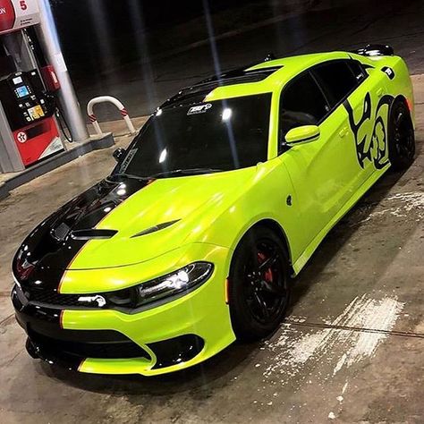 Black & yellow Hellcat  follow @hellkact #wrap #charger #stripes #dodge #mopar #srt #scatpack #hellcat #decals #vinyl #stance #americanmuscle #chargerfam #chargernation #moparornocar #v8 #dodgecharger #chargersrt To Fast To Furious, Carros Bmw, Dodge Charger Hellcat, Luxury Cars Audi, Charger Srt Hellcat, Dodge Muscle Cars, Dream Cars Jeep, Lux Cars, Custom Muscle Cars