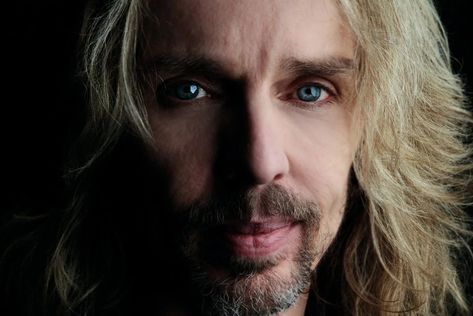 16 Captivating Facts About Tommy Shaw - Facts.net Tommy Shaw 70s, Tommy Shaw, Technology And Society, Damn Yankees, Stage Presence, Society Social, Fascinating Facts, Charity Work, Science Biology