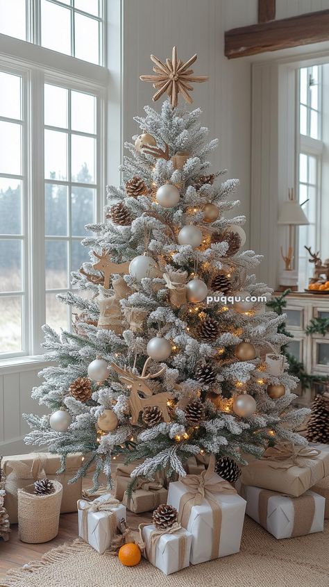 25 Creative Ideas for Christmas Tree Alternatives Creative Ideas For Christmas, Christmas Tree Alternatives, Christmas Wallpaper Ideas, Phone Wallpaper Ideas, Elegant Ornaments, Glam Christmas Decor, Snowy Christmas Tree, Elegant Christmas Decor, Glam Christmas