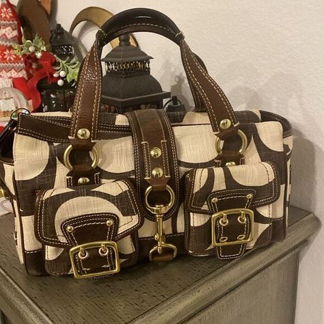 ❤️Vintage 65th Anniversary Signature Coach Mandy Satchel 65th Anniversary, Coach Legacy, Miu Miu Bag, Vintage Coach Bags, Bags Vintage, Pretty Bags, Coach Bag, Vintage Coach, Bag Brand