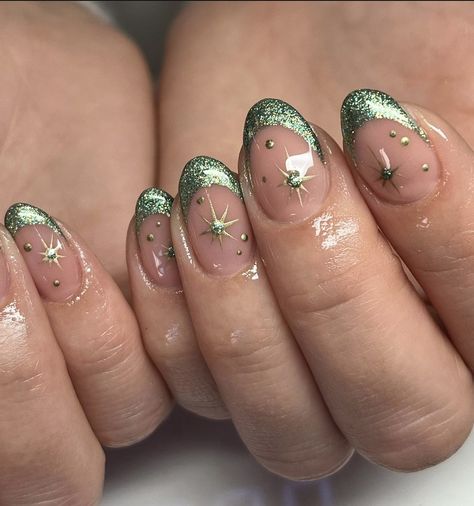 Really Short Acrylic Nails, Ankle Tattoo Ideas, Old Mcdonald, Ankle Tattoos, Vintage Nails, Cute Gel Nails, Xmas Nails, Ankle Tattoo, Dream Nails