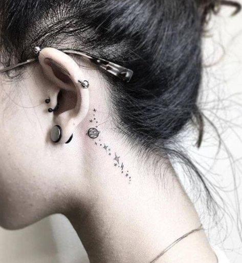 Tattoos Behind The Ear, Behind The Ear Tattoos, Planet Tattoo, Behind Ear Tattoos, Galaxy Tattoo, Ear Tattoos, Inspiration Tattoos, Tiny Tattoo, Star Tattoos