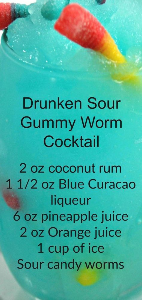 Gummy Drink, Gummy Worm Cocktail, Hugo Cocktail, Sour Gummy Worms, Easy Alcoholic Drinks, Gummy Worm, Alcholic Drinks, Cocktail Drinks Alcoholic, Sports Drinks