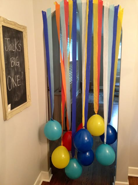 First birthday surprise! Birthday Door Decorations, Birthday Balloon Surprise, Balloon Door, Marble Balloons, Birthday Surprises For Him, Balloon Surprise, Balloon Centerpiece, Birthday Morning Surprise, Birthday Door