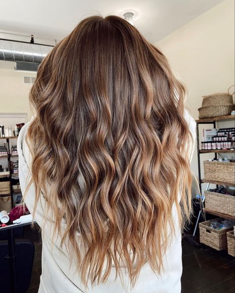 Beachy Waves Long Hair, Dark Tropical Wedding, Hair For Homecoming, Beach Waves Long Hair, Beach Waves Curling Iron, Hair Care For Curly Hair, Long Beach Waves, Care For Curly Hair, Hair Pinned Back