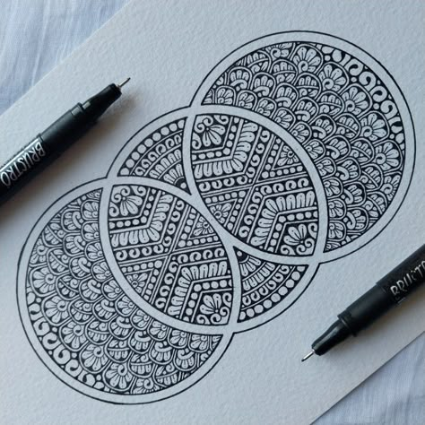 Rectangle Mandala, Small Mandala Art, Mini Mandala Art, Thread Knots, Pen Mandala, Clock Mandala, Paint Mandala, Mandala Practice, Mandala Art Dot