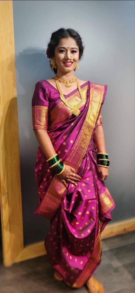 Navwari Blouse Back Design, Purple Navari Saree Marathi Bride, Navwari Look, Navvari Sadi Pattern, Peshwai Nauvari Saree Look, Shalu Saree Maharashtrian, Sakharpuda Maharashtrian Look, Navvari Sadi Look, Nauvari Saree Brides