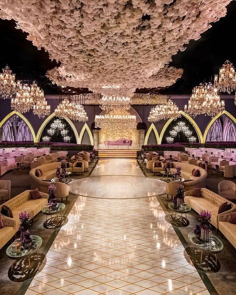 Hall Wedding Decorations, Wedding Hall Design, Wedding Decoration Idea, Ideas Wedding Decoration, Decoration Ideas Wedding, Dream Wedding Reception, Luxury Weddings Reception, Wedding Hall Decorations, Wedding Salon