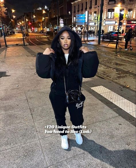 126 Winter Outfits Ideas for Black Girls (Trending Ideas) – Grand Goldman Baddie Cold Weather Outfits, Winter Fits Black Women, Hoodie Outfit Black Women, Long Puffer Coat Outfit, Streetwear Hijabi, Beanie Outfit Winter, Puff Jacket Outfit, Nyc Travel Outfit, London Winter Outfits